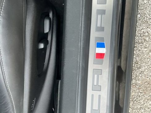 Used 2018 Chevrolet Camaro SS RWD image 25
