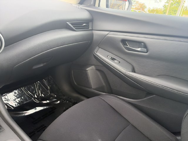 Used 2025 Nissan Sentra S FWD image 29