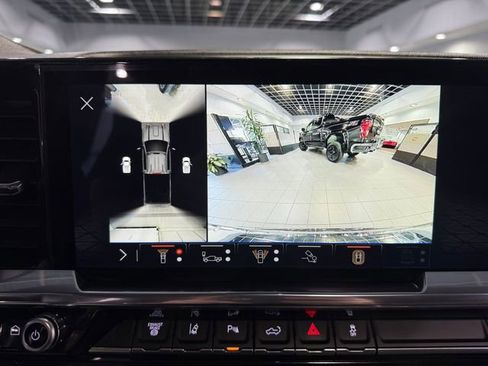 Certified 2024 GMC Sierra 2500 SLT w/ SLT Premium Package image 22