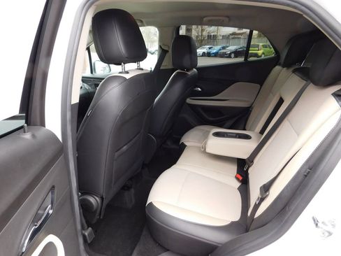 Used 2021 Buick Encore Preferred w/ Safety Package image 8