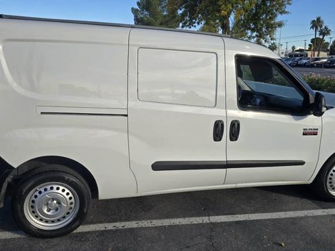 Used 2018 RAM ProMaster City Tradesman FWD image 2
