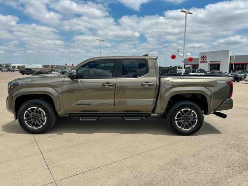 Used 2026 Toyota Tacoma TRD Sport RWD image 6