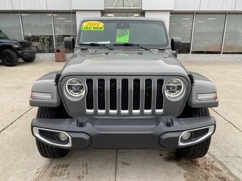 Used 2021 Jeep Wrangler Unlimited Sahara w/ Cold Weather Group image 10