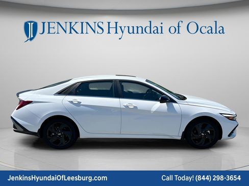New 2026 Hyundai Elantra SEL Sport Premium FWD image 3