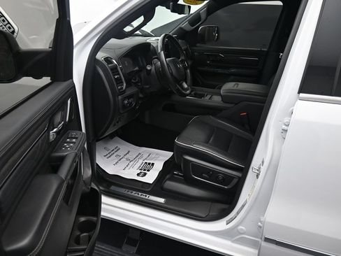 Used 2025 RAM 1500 Limited AWD/4WD image 15