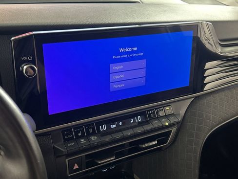 Used 2025 Toyota Camry XLE w/ Premium Plus Package FWD image 18