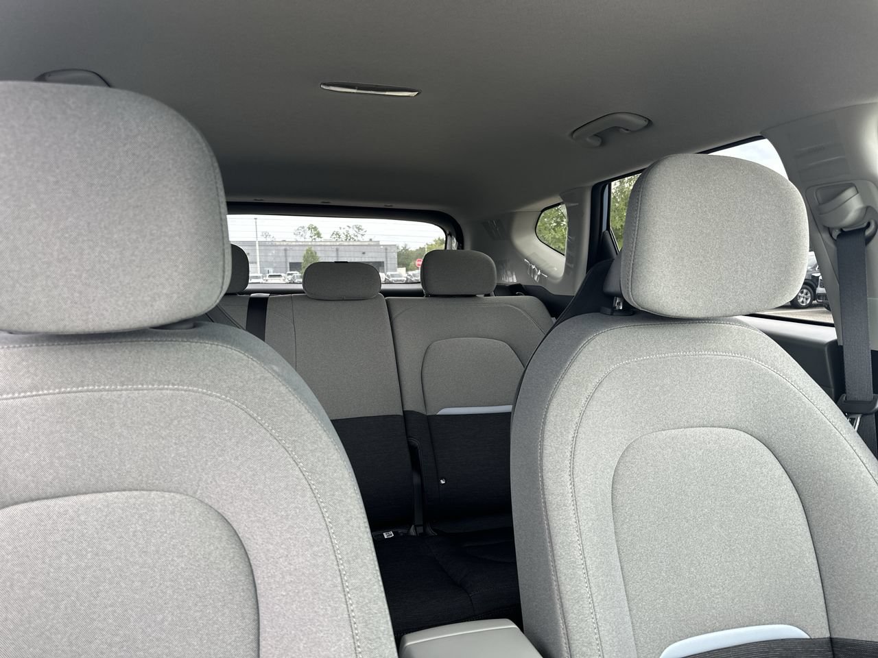 New 2027 Kia Seltos S FWD image 16