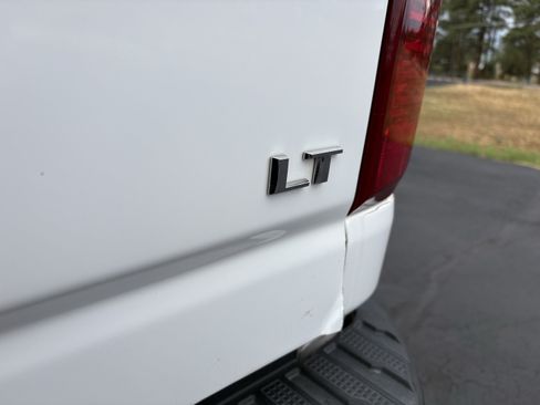 Used 2020 Chevrolet Silverado 2500 LT w/ All Star Edition AWD/4WD image 17