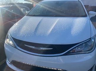 Used 2017 Chrysler Pacifica Touring-L video 2