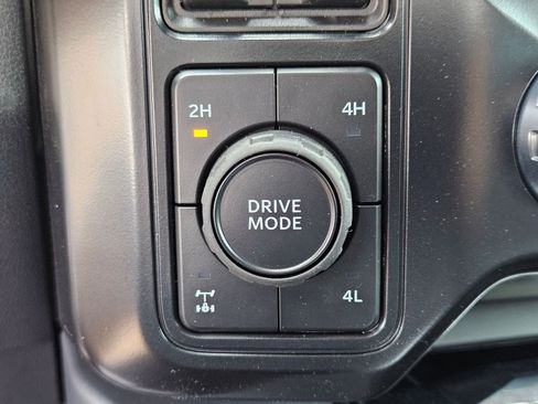 New 2025 Ford F350 Lariat w/ Lariat Ultimate Package AWD/4WD image 16