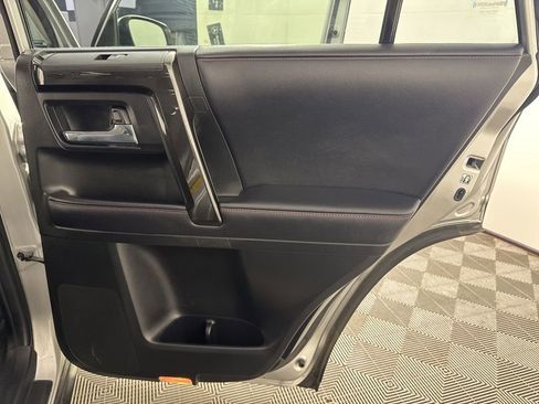 Used 2018 Toyota 4Runner TRD Off-Road image 24