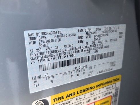 New 2026 Ford Expedition Active image 7