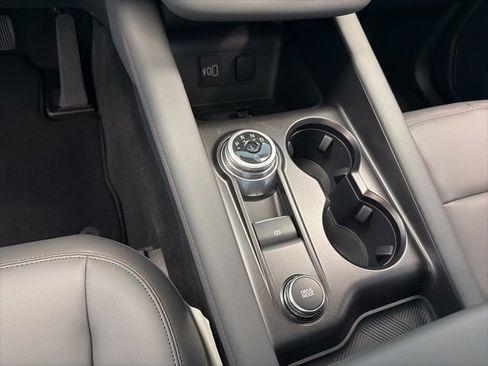 New 2026 Ford Explorer Active image 18