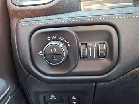 Certified 2019 RAM 1500 Limited AWD/4WD image 18