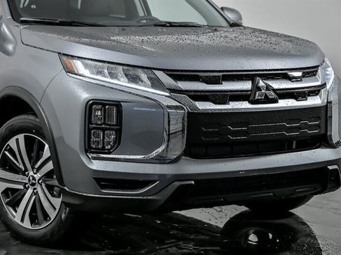 New 2026 Mitsubishi Outlander Sport SE image 2