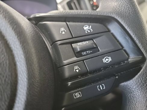 Used 2024 Subaru Crosstrek 2.0i Premium AWD/4WD image 33