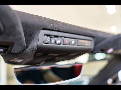 Used 2021 Chevrolet Corvette Stingray Premium Conv w/ Z51 Performance Package RWD image 39