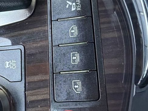 Used 2014 Lexus LS 460 L w/ Ultra Luxury Package image 68