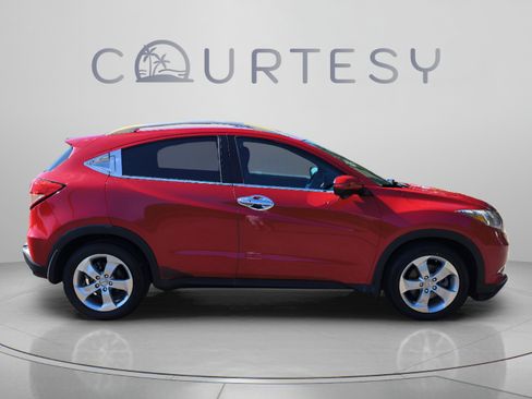 Used 2016 Honda HR-V EX image 8
