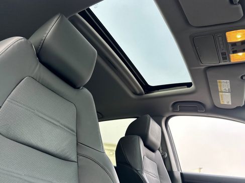 Used 2018 Honda CR-V EX-L image 16