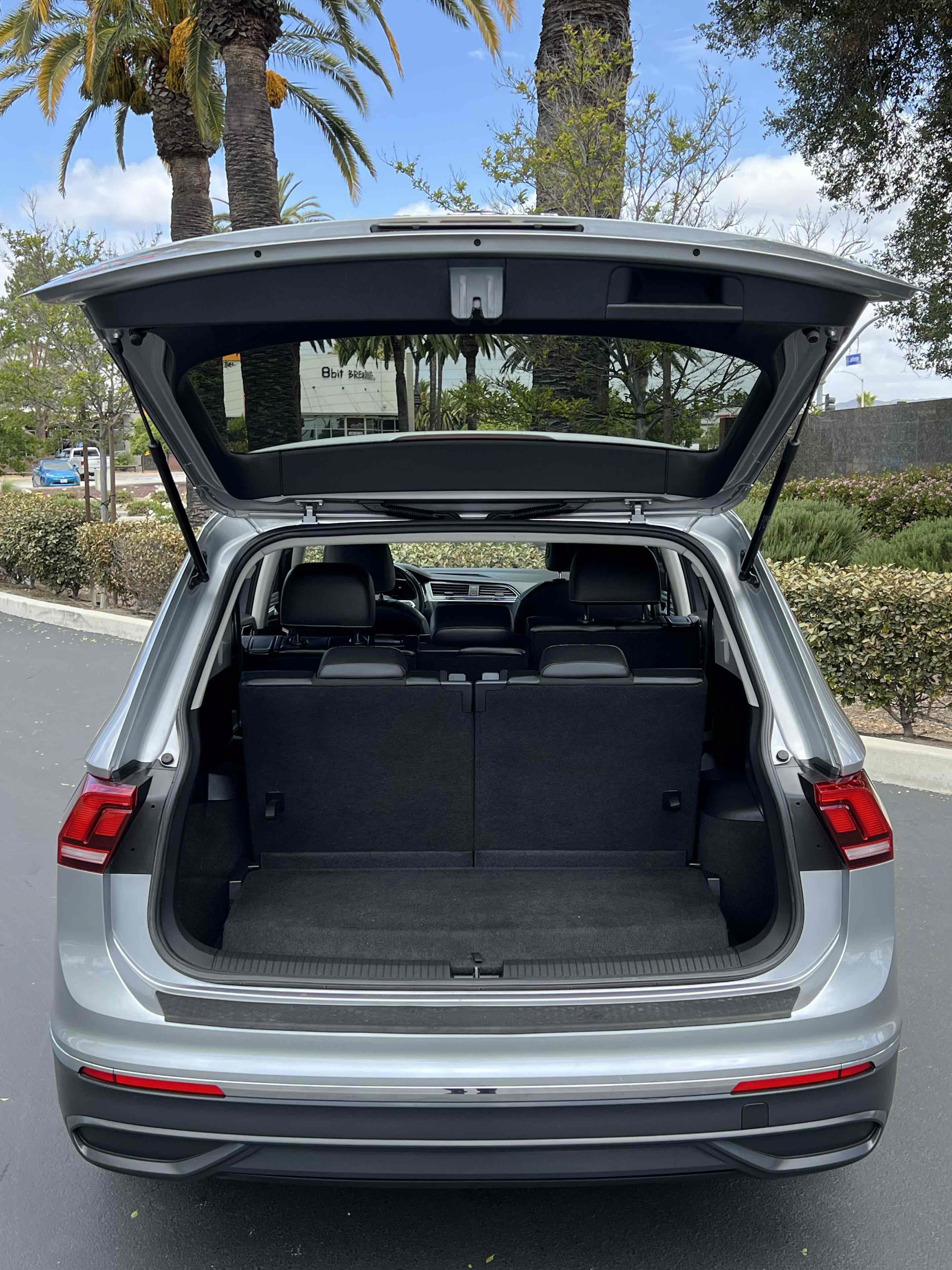 Used 2023 Volkswagen Tiguan SE FWD image 65