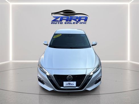 Used 2022 Nissan Altima 2.5 SV FWD image 10