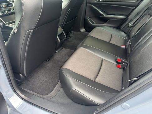 Used 2022 Honda Accord Sport image 9