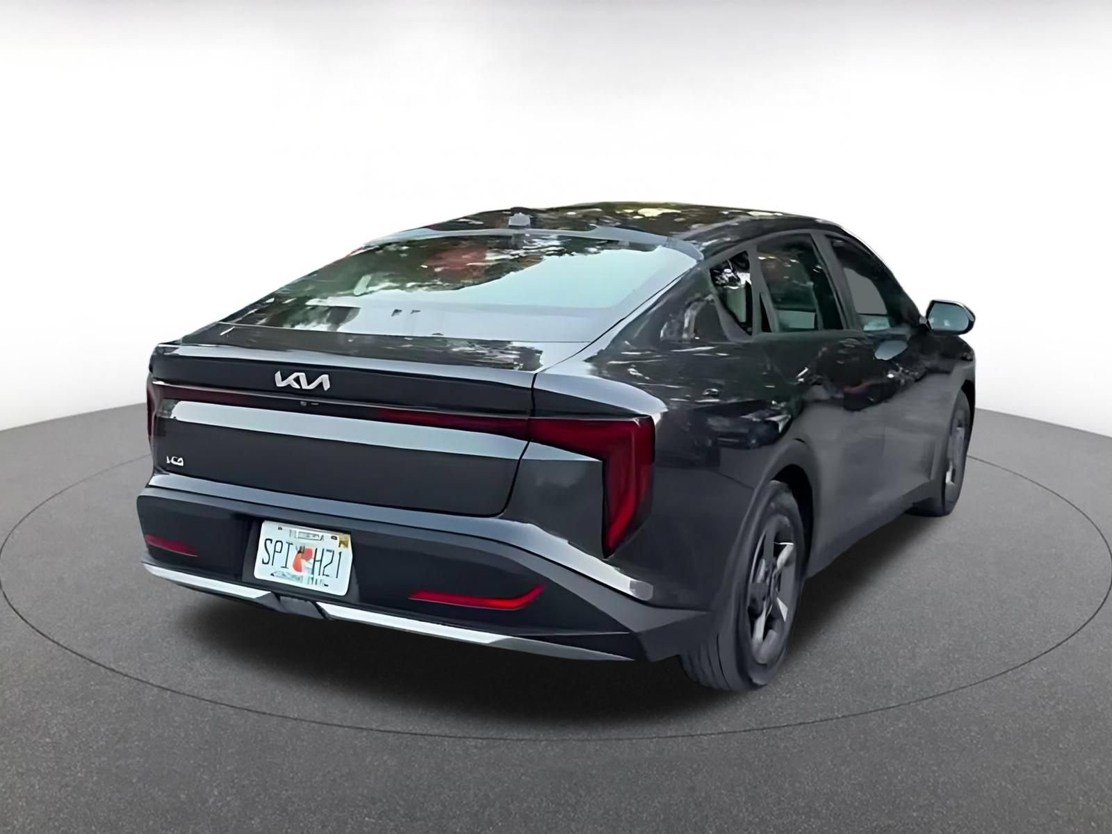 Used 2025 Kia K4 FWD image 12