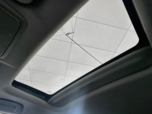 Used 2018 Honda CR-V EX image 24