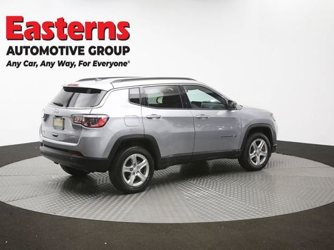 Used 2024 Jeep Compass Latitude AWD/4WD image 38