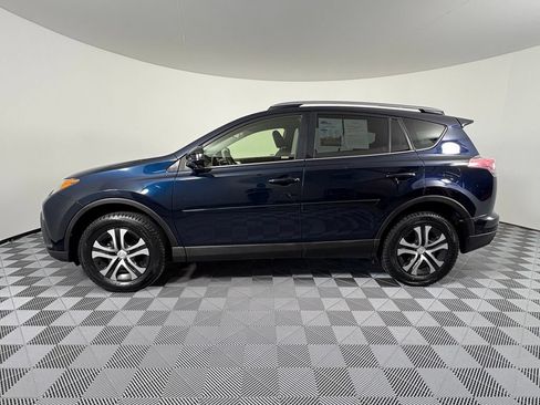 Used 2017 Toyota RAV4 LE AWD/4WD image 13