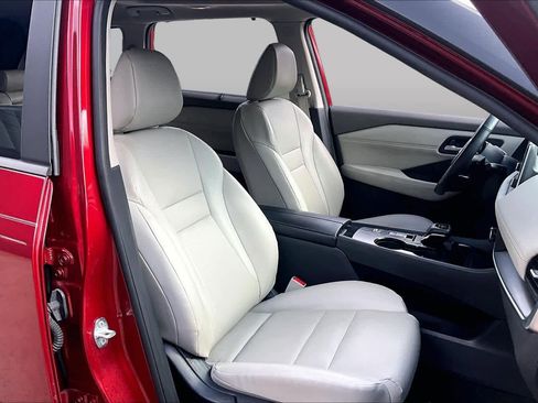 Certified 2023 Nissan Rogue SV w/ SV Premium B Package FWD image 9
