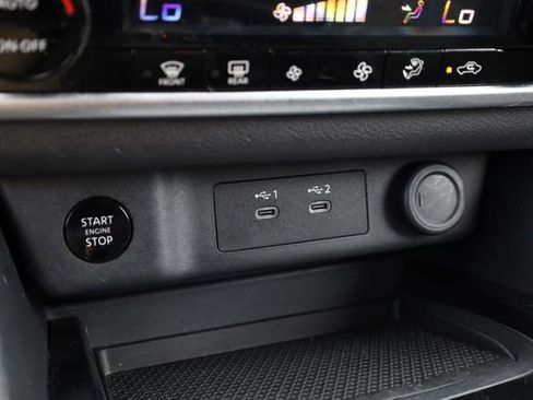 Used 2025 Nissan Rogue SV image 23