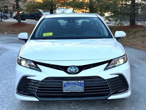 Used 2023 Toyota Camry LE image 2