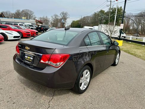 Used 2015 Chevrolet Cruze Diesel w/ Sun And Sound Package image 7