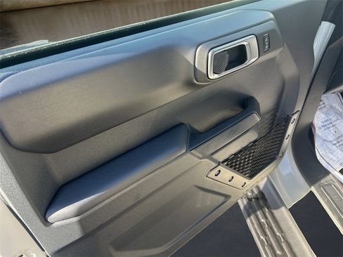 New 2025 Ford Bronco Outer Banks image 32