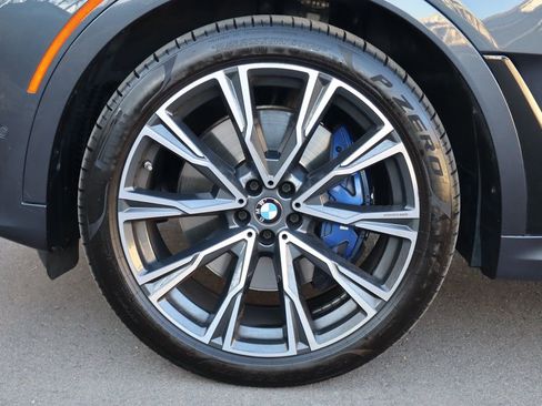 Used 2020 BMW X7 M50i w/ Dynamic Handling Package image 40