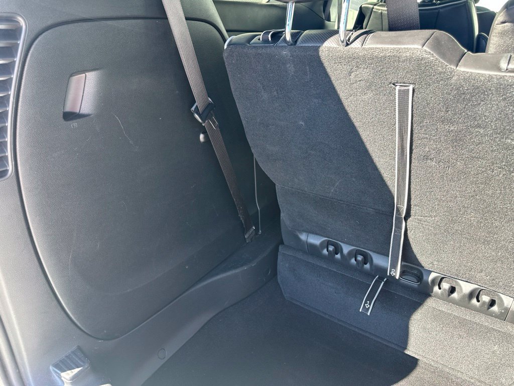 Used 2025 Chrysler Pacifica Limited FWD image 23