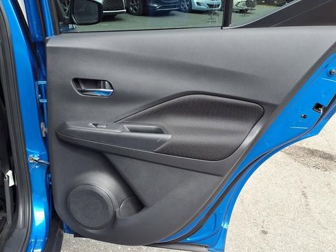 Used 2023 Nissan Kicks SV image 14