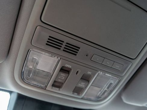 Used 2020 Honda CR-V Touring image 36