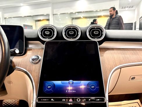 Used 2022 Mercedes-Benz C 300 4MATIC Sedan w/ Exclusive Trim Package image 21