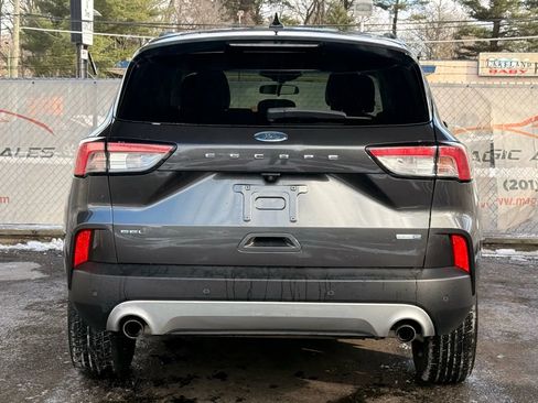 Used 2020 Ford Escape SEL image 10