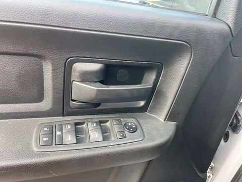 Used 2020 RAM 2500 Tradesman w/ Chrome Appearance Group image 14