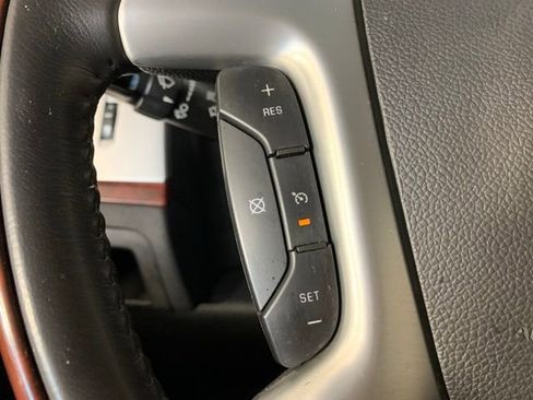 Used 2011 Cadillac Escalade AWD w/ Touring Package image 17