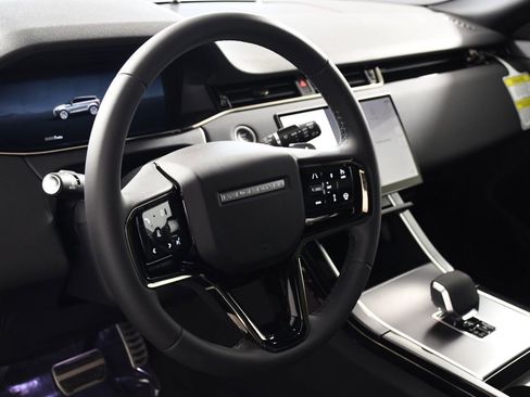 New 2026 Land Rover Range Rover Evoque Dynamic SE image 13