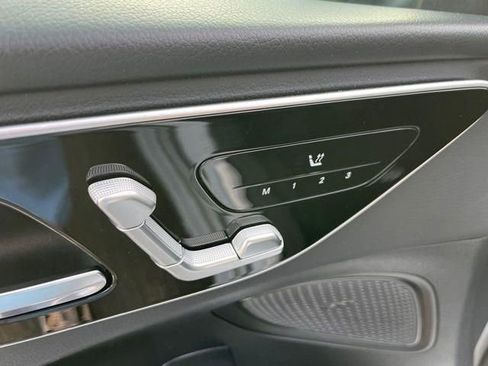 Used 2022 Mercedes-Benz C 300 4MATIC Sedan image 16