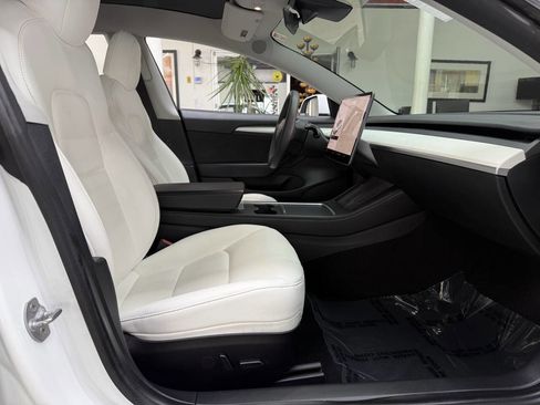Used 2021 Tesla Model 3 Long Range AWD/4WD image 18