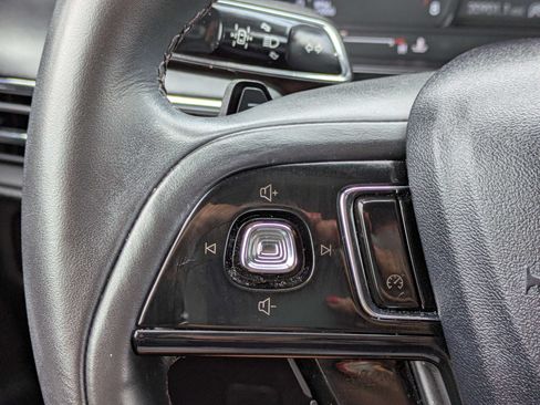Used 2021 Lincoln Corsair FWD w/ Rear Removable Package Tray image 27