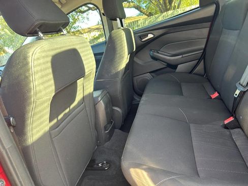 Used 2016 Ford Focus SE image 27