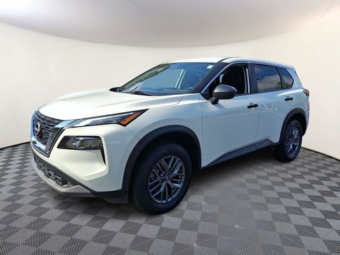 Used 2023 Nissan Rogue S AWD/4WD image 3